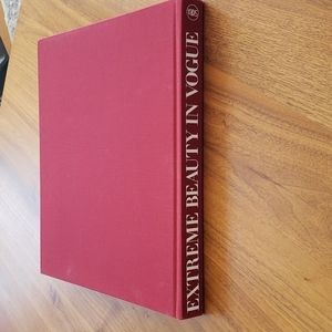 FIRST EDITION Extreme Beauty in Vogue book